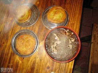 肥腸粉配鍋魁，川味小吃的最佳拍檔，吃過的人都說好