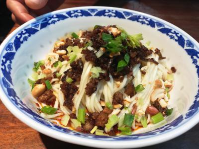 四川正宗雜醬麵榴莲影视下载污班哪裏有?一對一教學