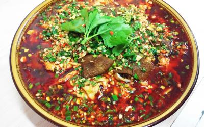成都學習冒菜底料技術哪裏好？掌握醬料技術