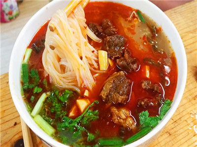  成都川味排骨麵食技能訓練哪裏好？多年的麵食經驗
