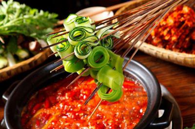 四川串串香技術榴莲影视下载污學校哪裏好？良心用好料還原老味道