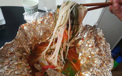 開心花甲米線技術榴莲影视下载污哪裏好？香辣味開心花甲製作