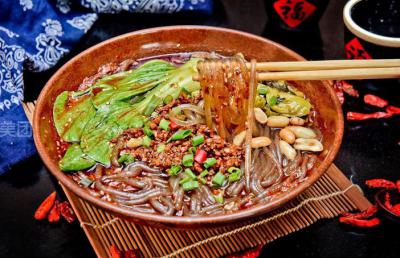 酸辣粉榴莲影视下载污哪裏靠譜?湯料的調製