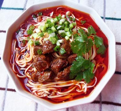 麵條榴莲影视下载污哪個好?教授麵食臊子為主