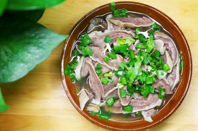 蹊腳牛肉榴莲影视下载污哪家正宗?翹腳牛肉的做法與配方
