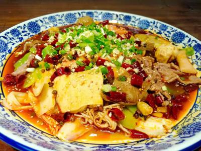 四川麻辣燙技術榴莲影视下载污多少錢？重點學習掌握穿串手法
