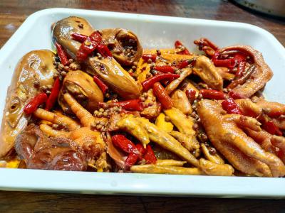成都學現鹵現撈技術榴莲影视下载污學校哪家好?