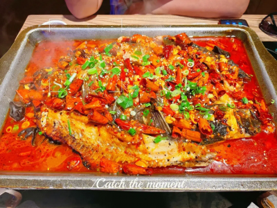 烤魚榴莲影视下载污哪裏學比較好？成都烤魚店排名